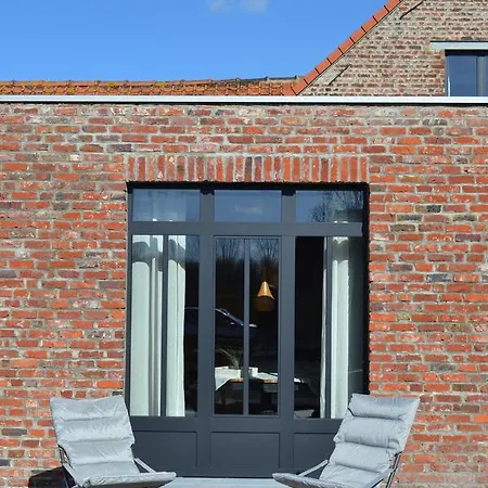 D'hotes Herbes Folles 住宿加早餐酒店 Steenwerck